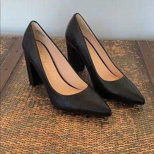 Nine West black basic heels 7.5